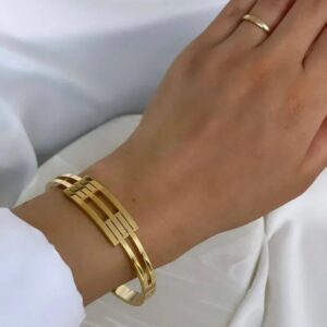 Kadin celik Kaburga Kelepce